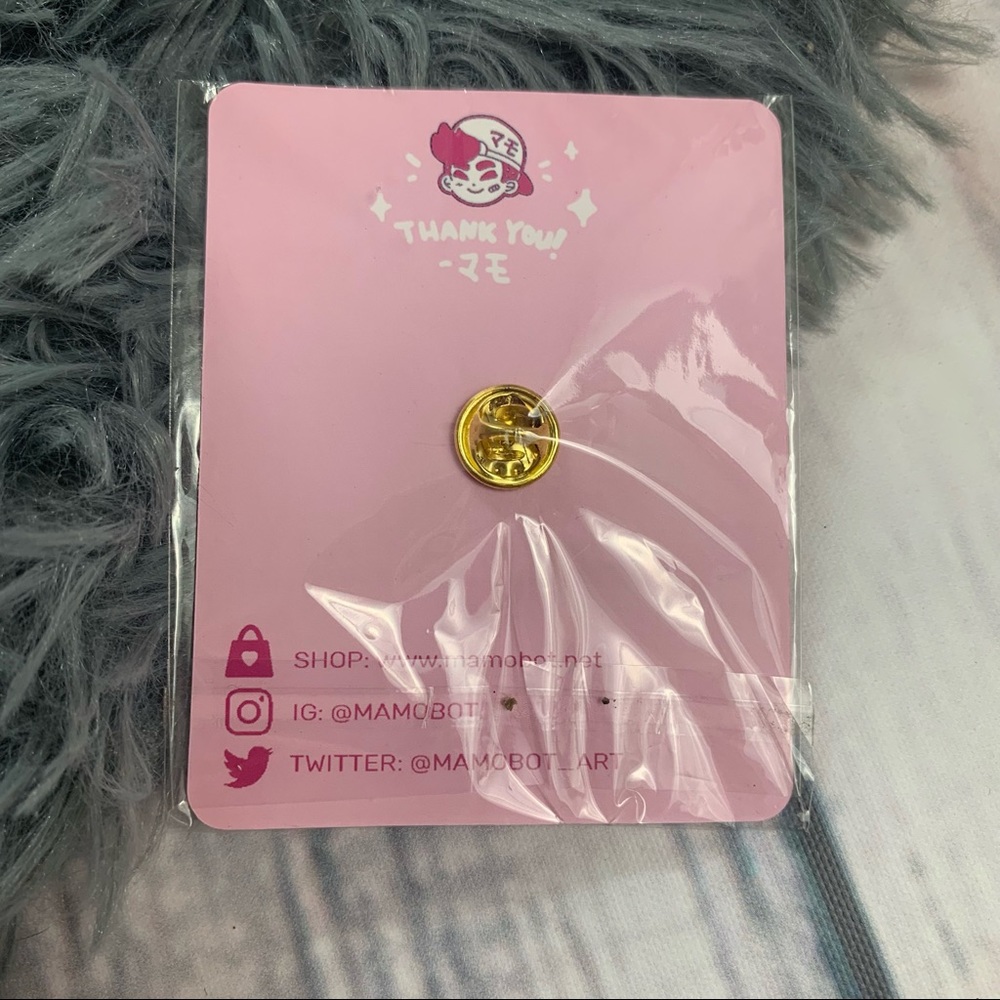 🦋Starfruit Enamel Pin - Picture 2 of 2
